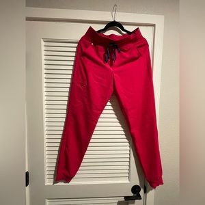 Figs hot pink Zamora jogger scrub pants for women in size small tall